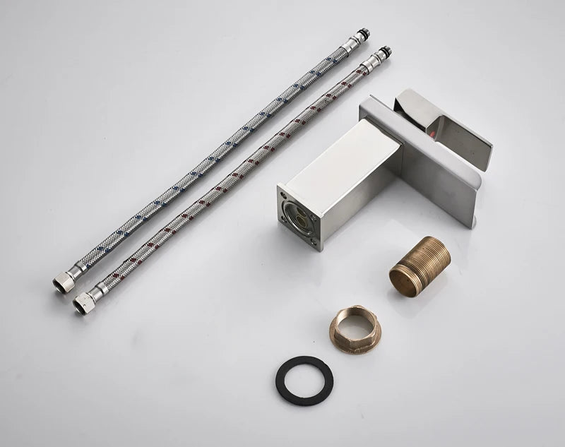 Robinet Cascade Noir pour Lavabo