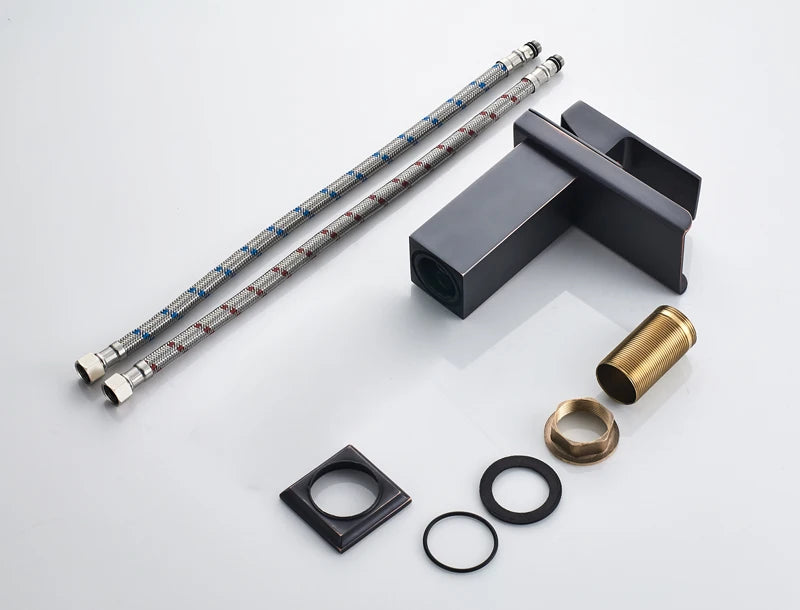 Robinet Cascade Noir pour Lavabo