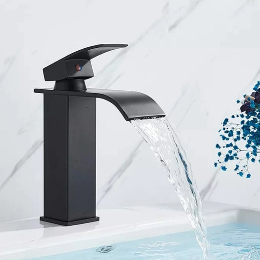 Robinet Cascade Noir pour Lavabo