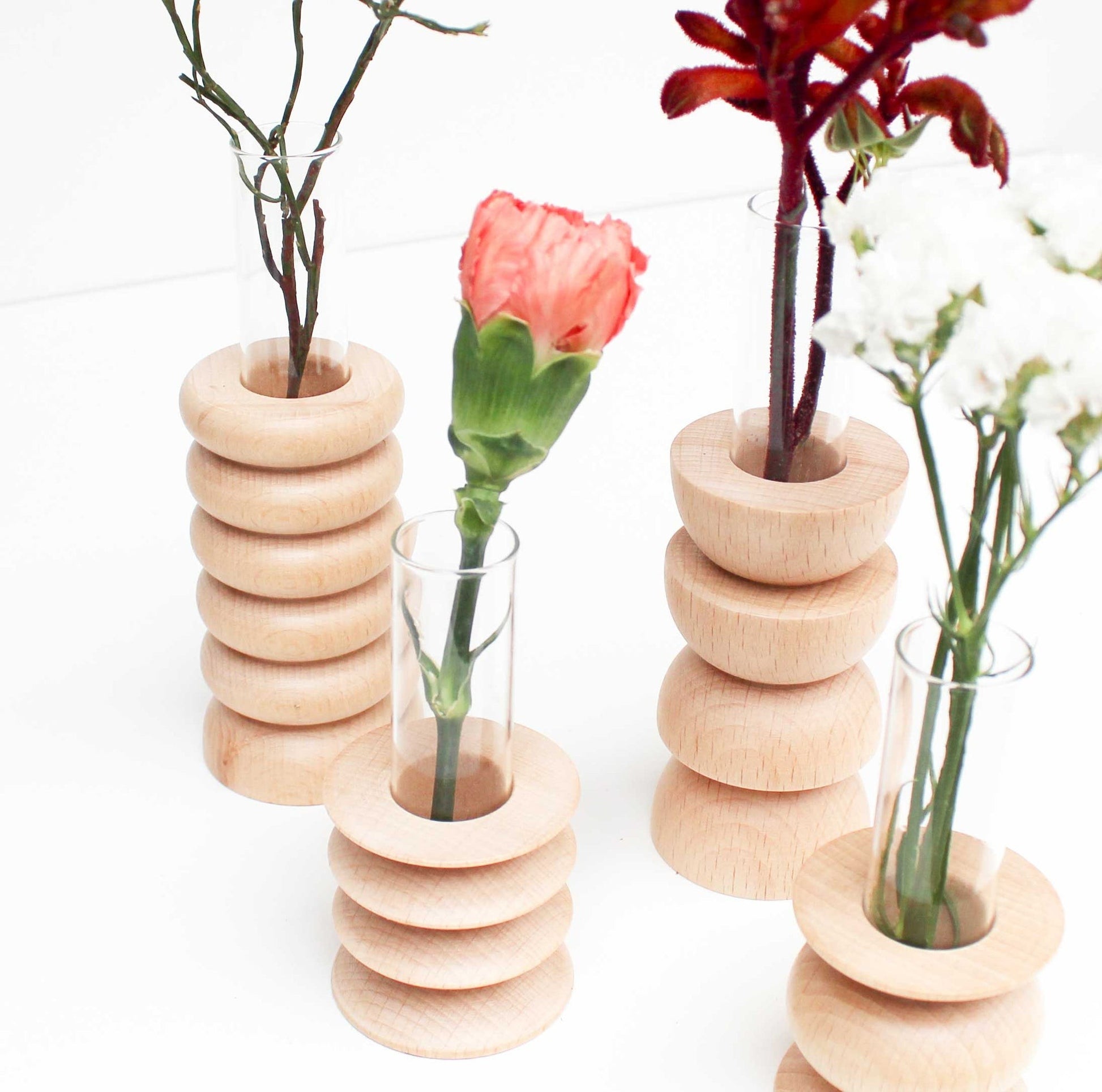 Vase Totem moyen Nº 3 en bois de hêtre et verre