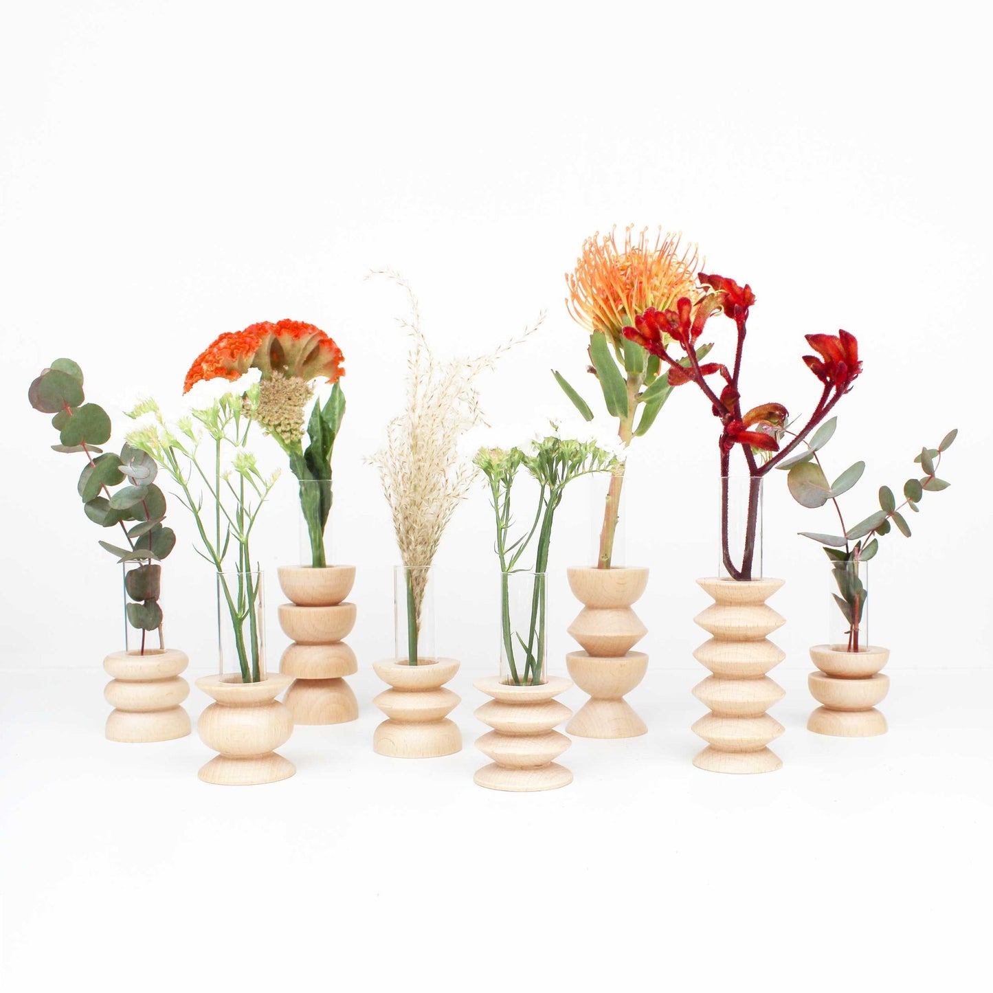 Vase Totem court Nº 3 en bois de hêtre et verre